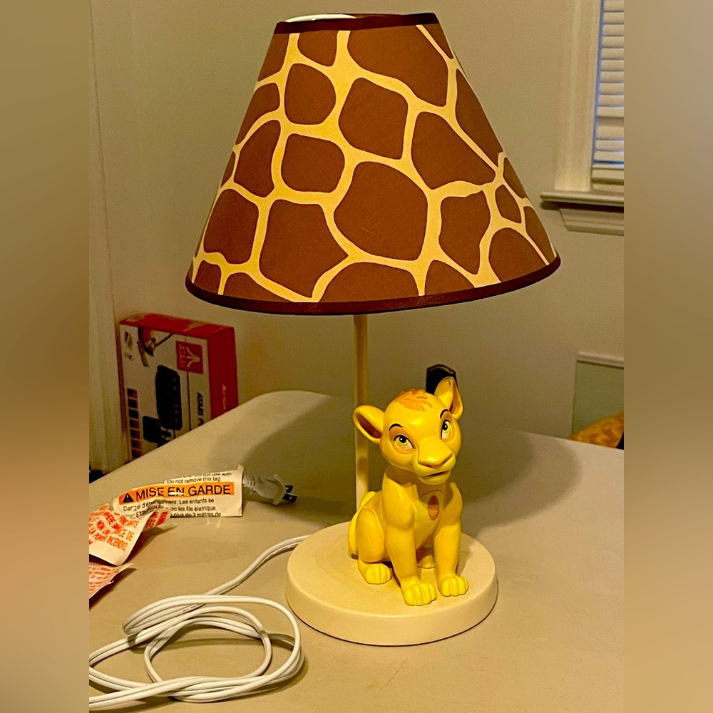 VERY RARE Disney Baby Simba Lion Ling Lamp